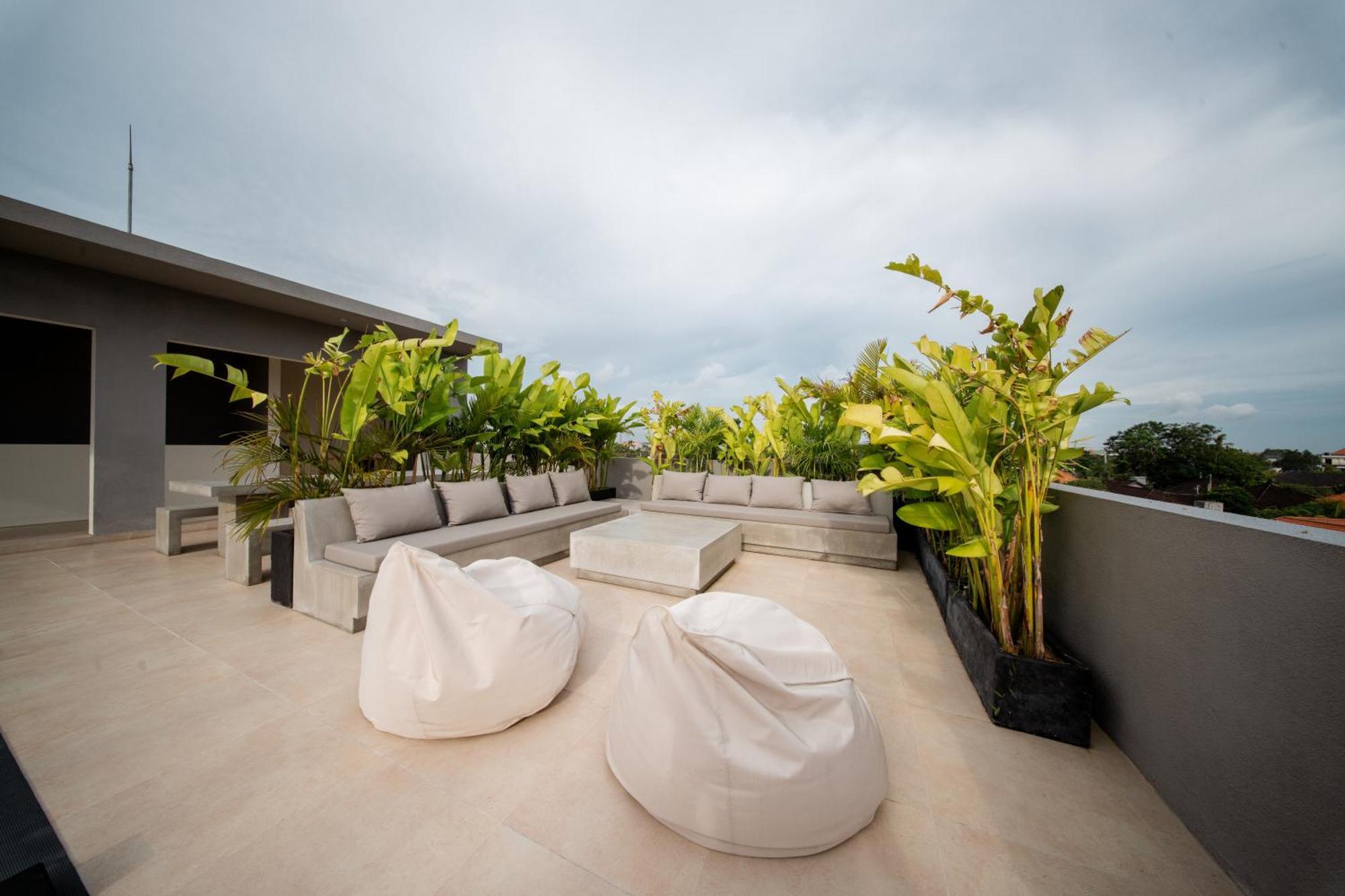 Thehub Pererenan Coworking, Pool And Rooftop Canggu  Exterior photo