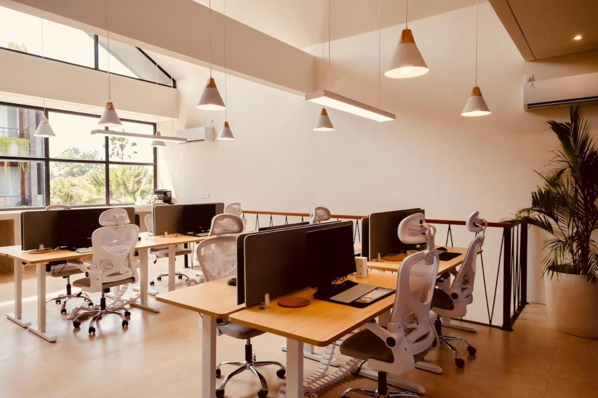 Thehub Pererenan Coworking, Pool And Rooftop Canggu  Exterior photo