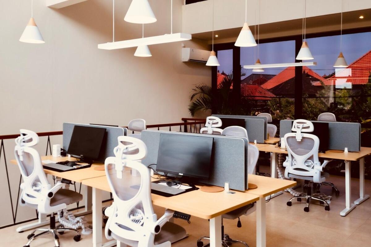 Thehub Pererenan Coworking, Pool And Rooftop Canggu  Exterior photo